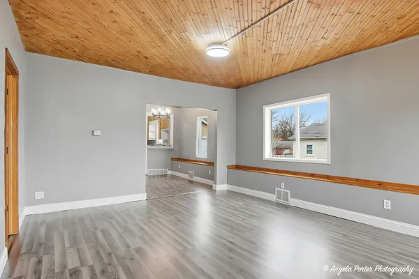 $340,000 | 320 East Washington Street, Round Lake Park, IL 60073