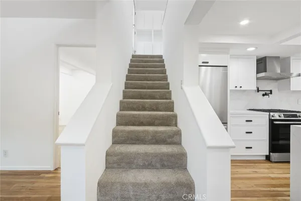 $10,500 | 404 Prospect Street, Newport Beach, CA 92663