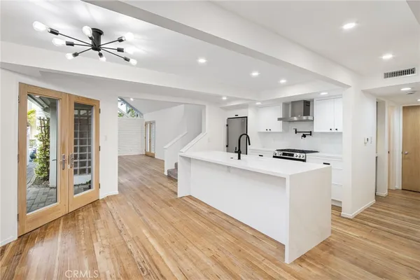 $10,500 | 404 Prospect Street, Newport Beach, CA 92663