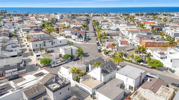 $10,500 | 404 Prospect Street, Newport Beach, CA 92663