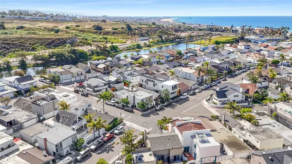 $10,500 | 404 Prospect Street, Newport Beach, CA 92663
