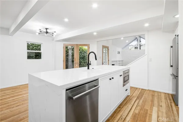 $10,500 | 404 Prospect Street, Newport Beach, CA 92663