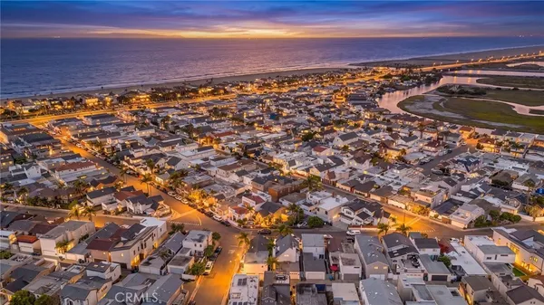 $10,500 | 404 Prospect Street, Newport Beach, CA 92663