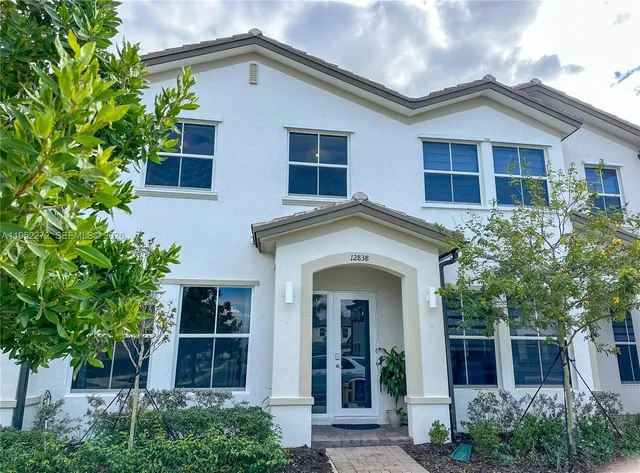 $2,690 | 12838 Southwest 243rd Street, Unit 12838, Homestead, FL 33032