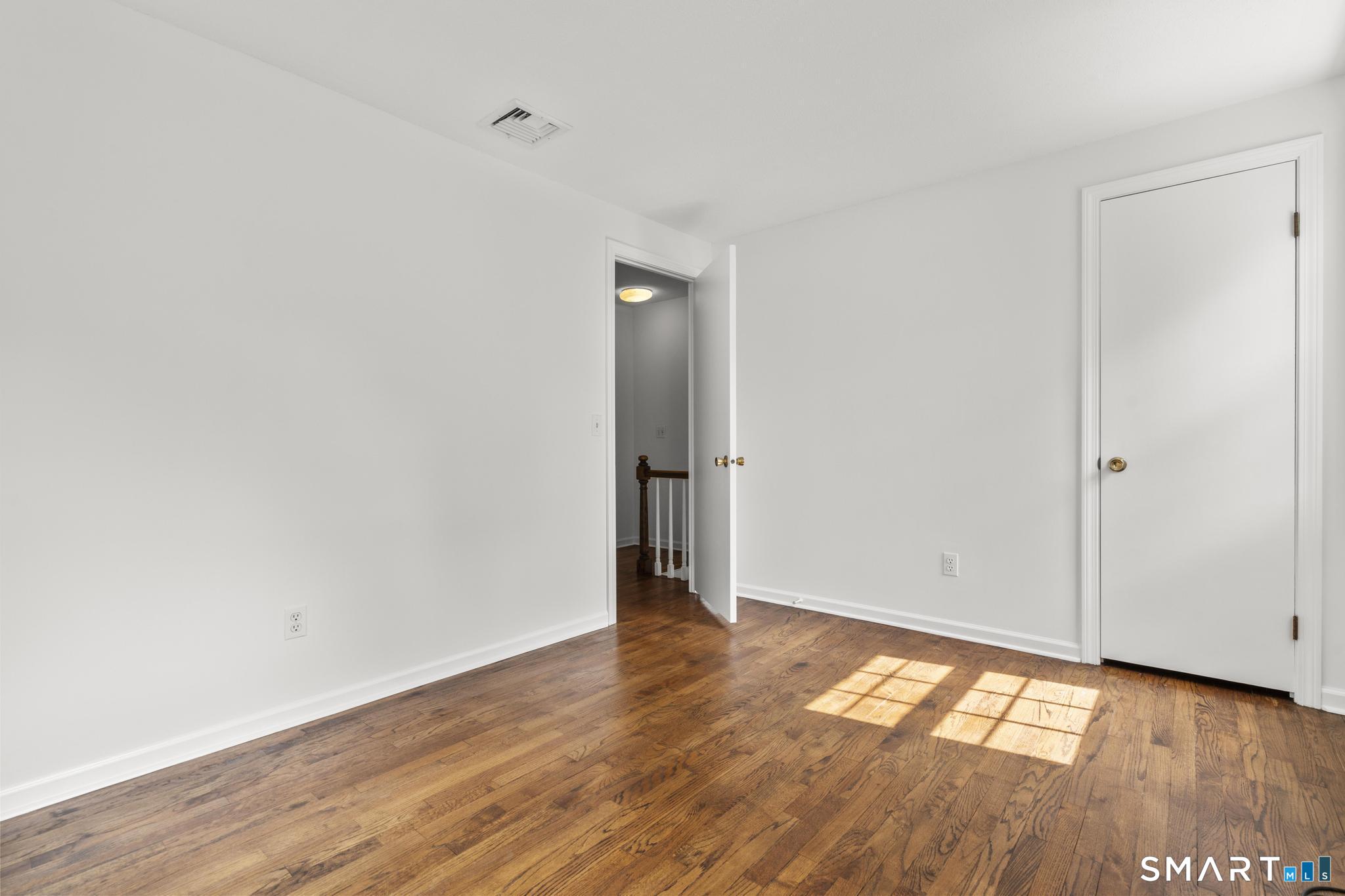 241 Argyle Road Orange, CT 06477 - Photo 31 of 37 Gallery Image 31
