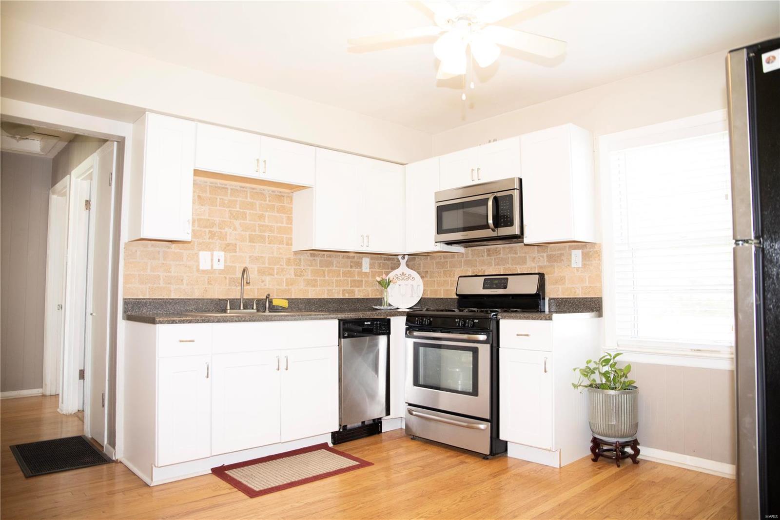 3442 Ashby Road St. Ann, MO 63074 - Photo 11 of 41 Gallery Image 11