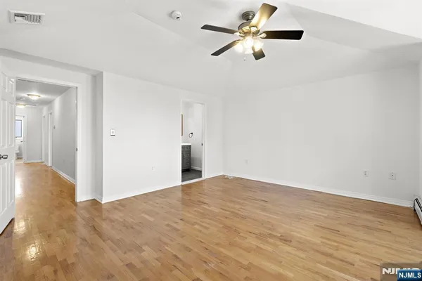 $4,300 | 220 Wayne Avenue, Unit C0220, Cliffside Park, NJ 07010