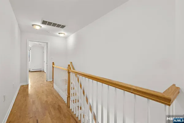 $4,300 | 220 Wayne Avenue, Unit C0220, Cliffside Park, NJ 07010