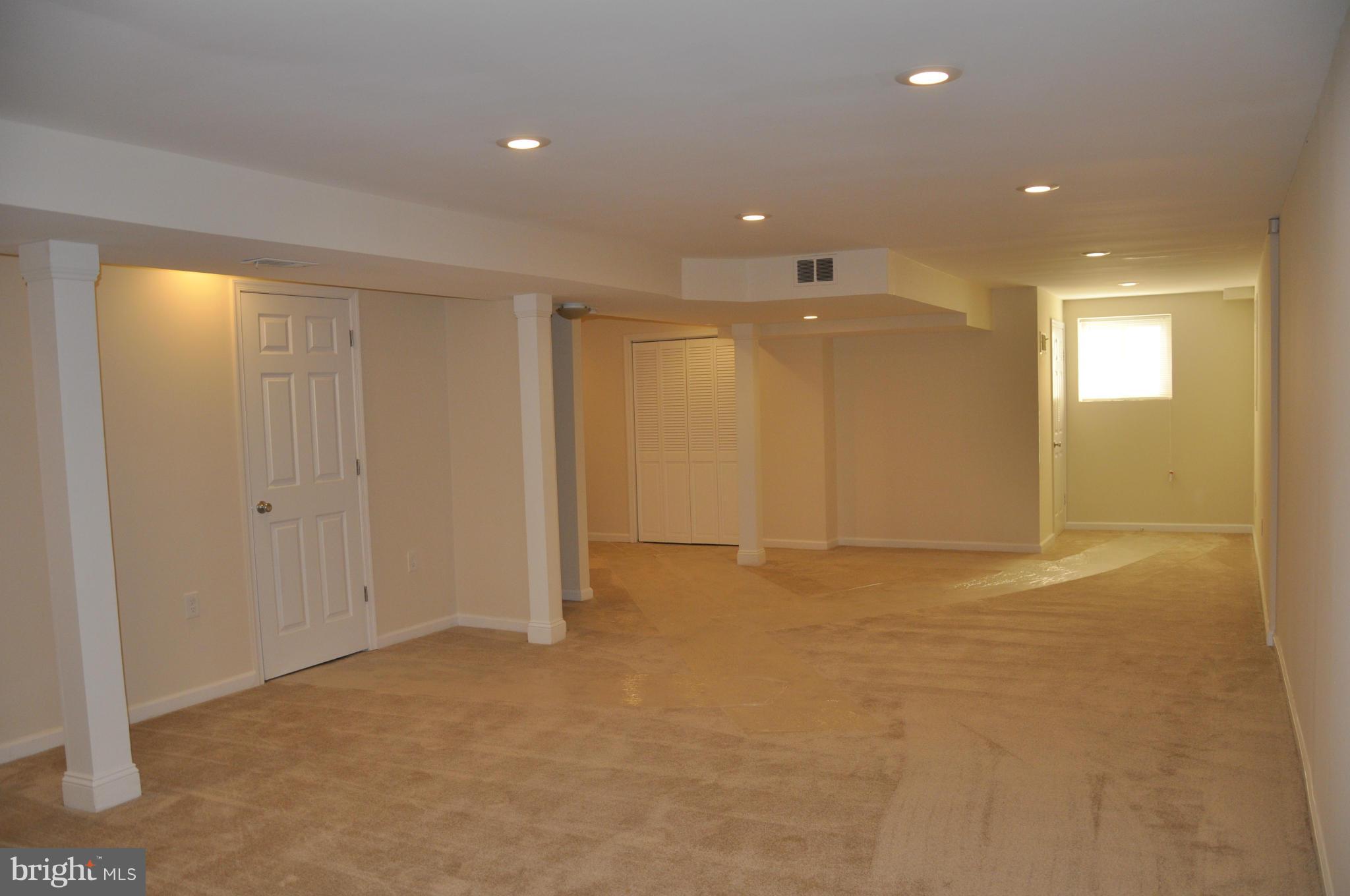 110 Hannes Street Silver Spring, MD 20901 - Photo 8 of 11 Interior (General)