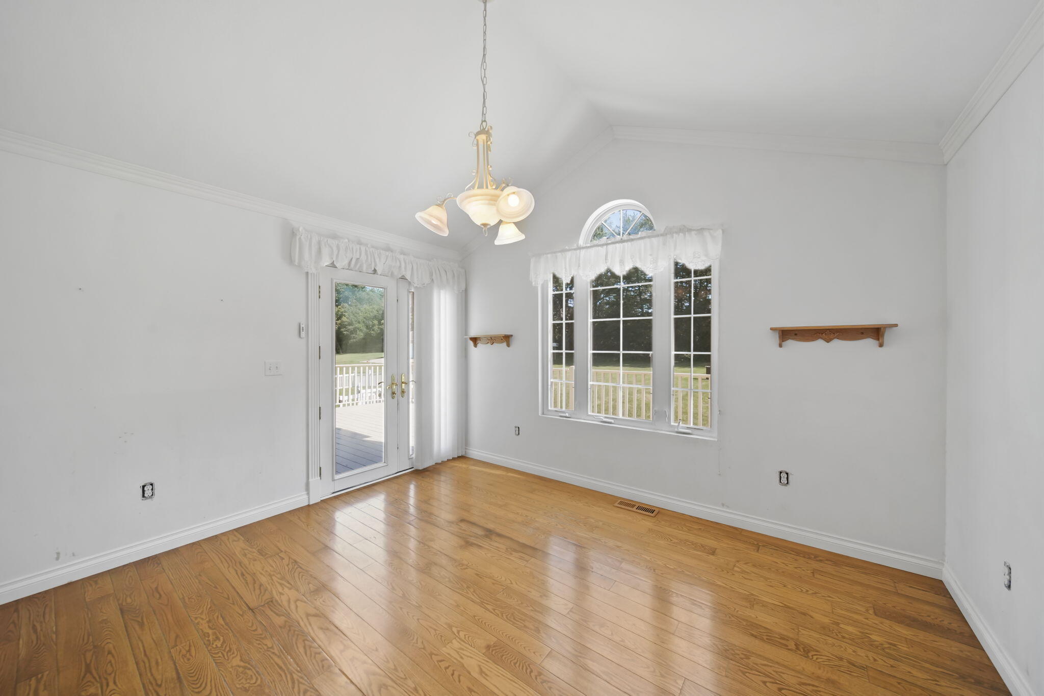 2595 Lindsey Road Jackson, MI 49201 - Photo 15 of 61 15