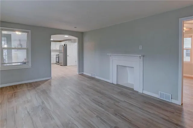 $179,000 | 1204 East Salisbury Road, Independence, MO 64050