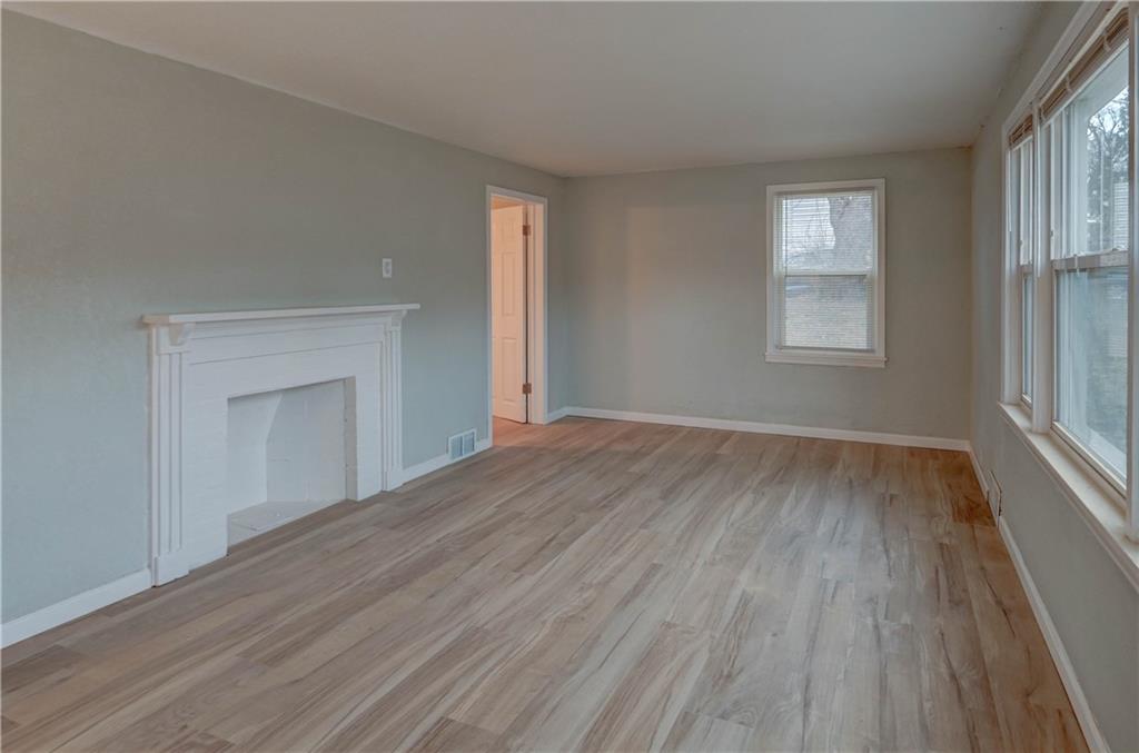 1204 East Salisbury Road Independence, MO 64050 - Photo 14 of 33