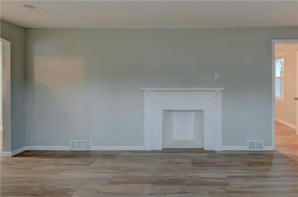 1204 East Salisbury Road Independence, MO 64050 - Photo 14 of 33