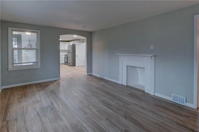 $179,000 | 1204 East Salisbury Road, Independence, MO 64050