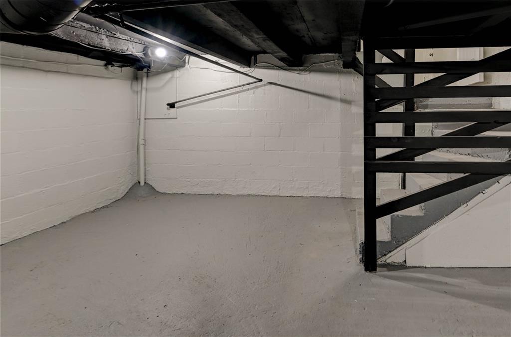 1204 East Salisbury Road Independence, MO 64050 - Photo 26 of 33