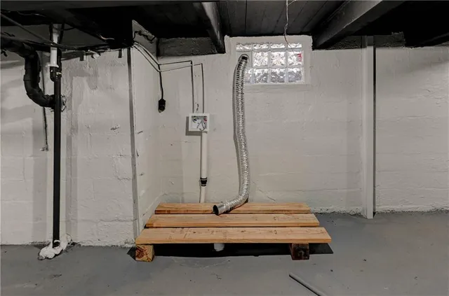 $169,000 | 1204 East Salisbury Road, Independence, MO 64050