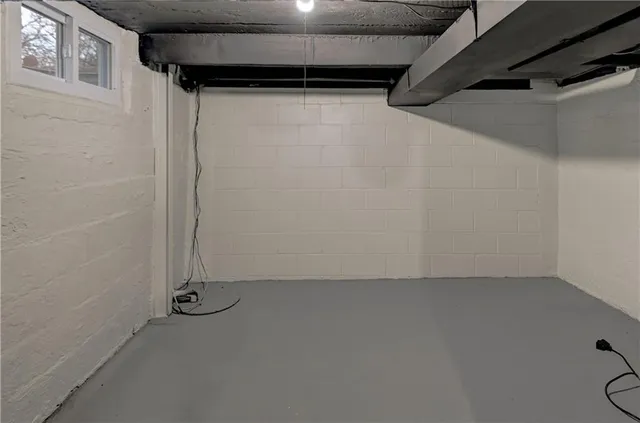 $179,000 | 1204 East Salisbury Road, Independence, MO 64050