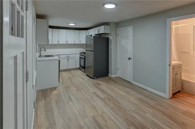 $179,000 | 1204 East Salisbury Road, Independence, MO 64050