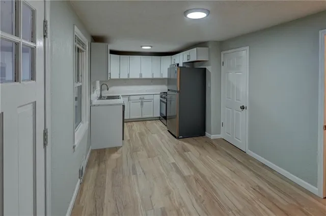 $179,000 | 1204 East Salisbury Road, Independence, MO 64050