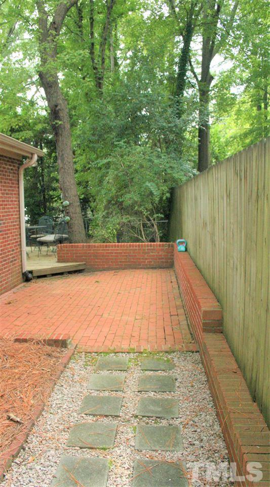2803 Everett Avenue Raleigh, NC 27607 - Photo 24 of 26
