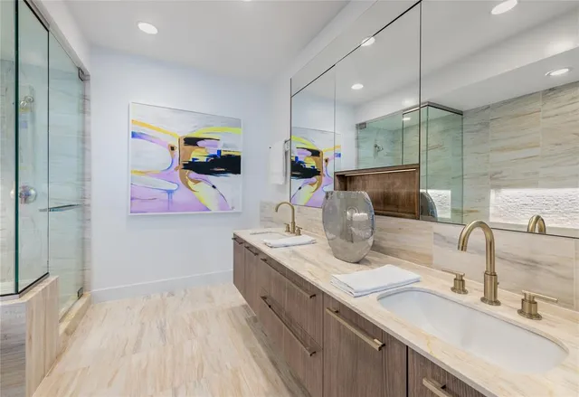 $1,100,000 | 3130 North Harwood Street, Unit 1605, Dallas, TX 75201