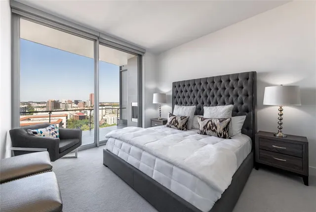 $1,100,000 | 3130 North Harwood Street, Unit 1605, Dallas, TX 75201