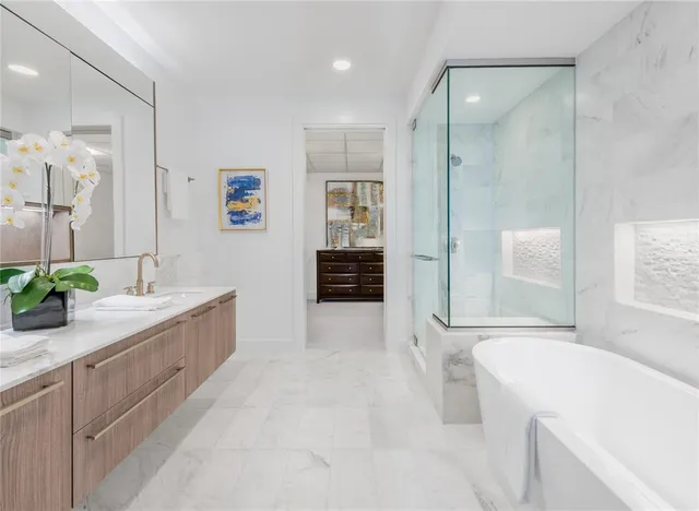 $1,100,000 | 3130 North Harwood Street, Unit 1605, Dallas, TX 75201