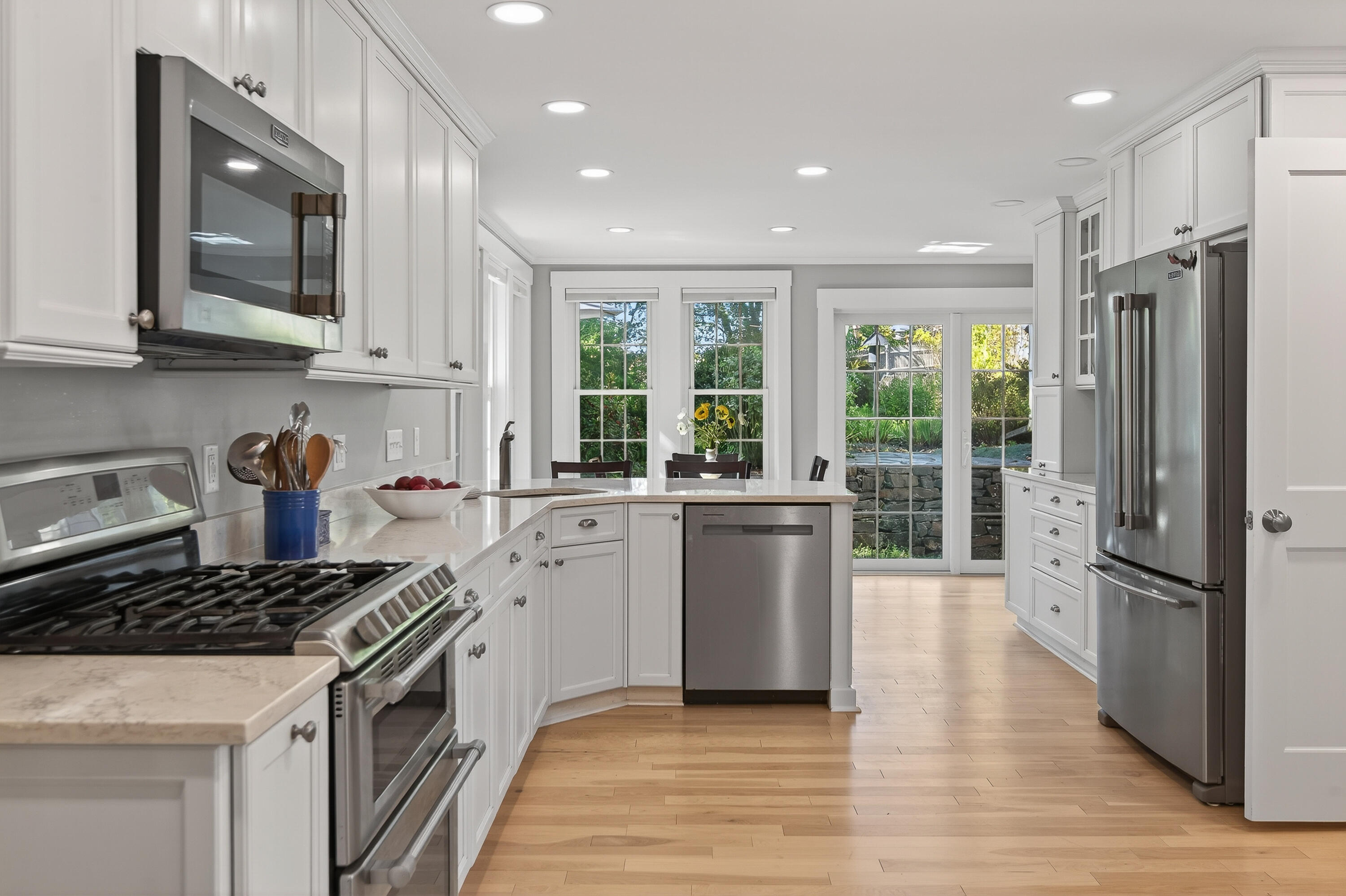 6 Highland Street Portland, ME 04102 - Photo 6 of 48 138_6 Highland St_MorneauStudios_print