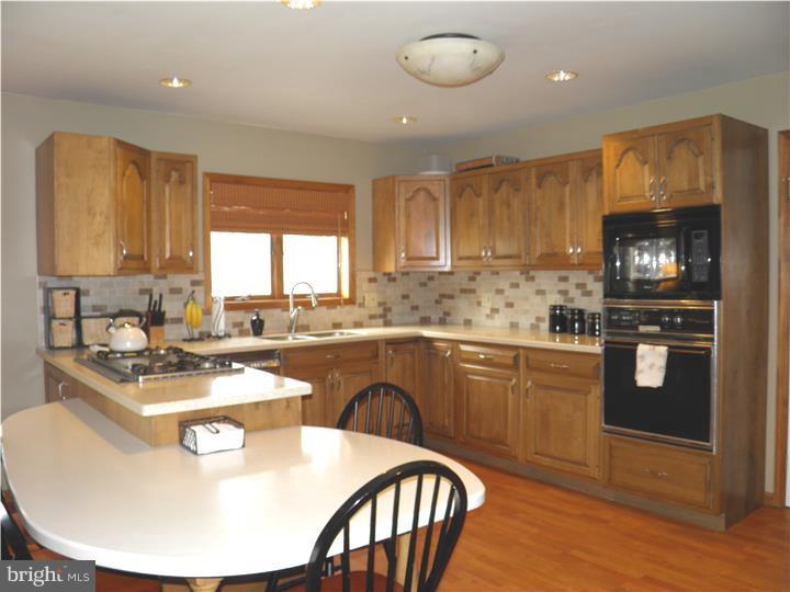 109 Salina Road Sewell, NJ 08080 - Photo 4 of 25 Kitchen