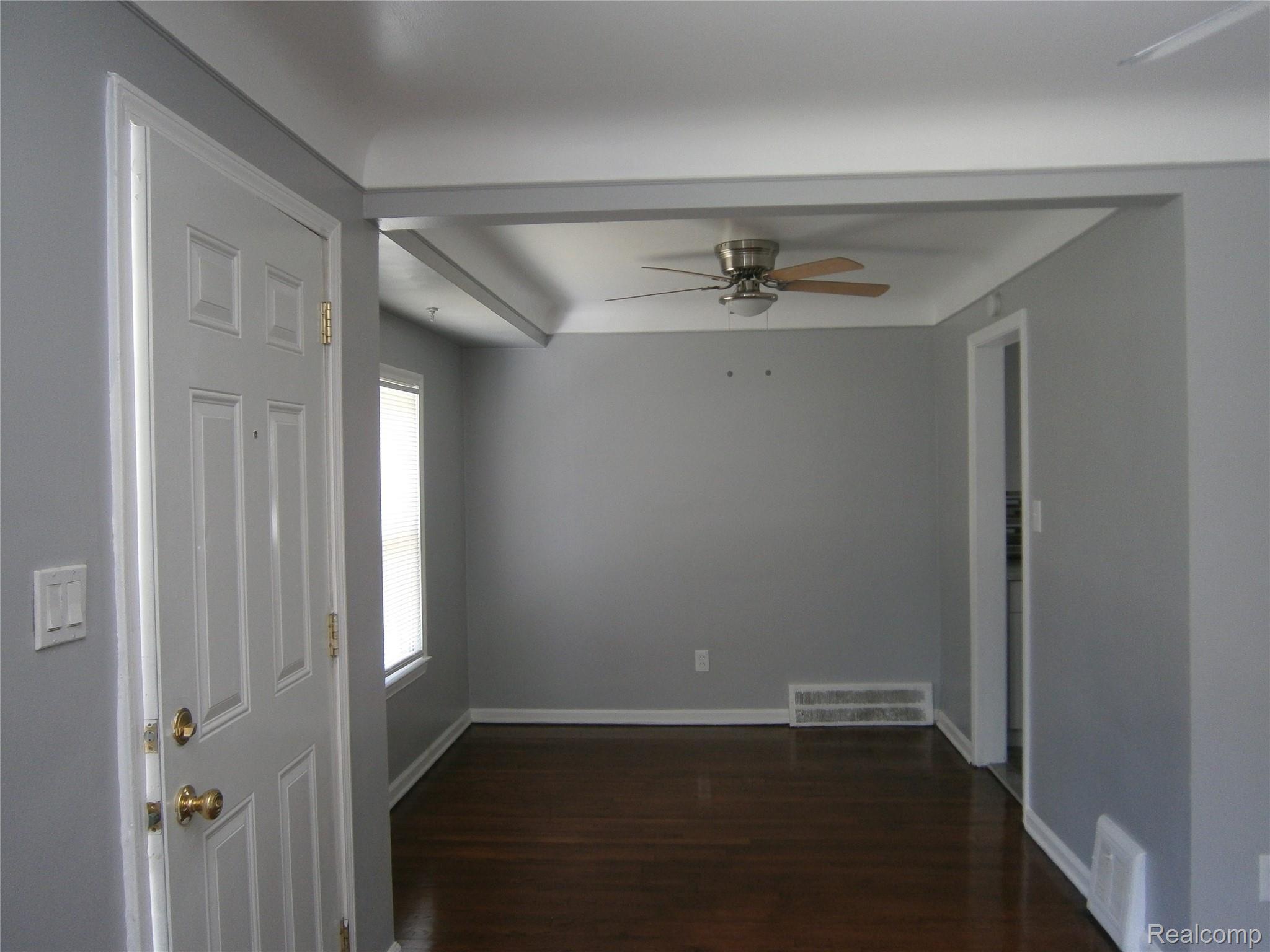 19335 Sunderland Road Detroit, MI 48219 - Photo 4 of 16 P6020376.JPG