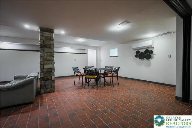 $2,000 | 335 Walnut Drive, Unit 1, Northampton, PA 18067