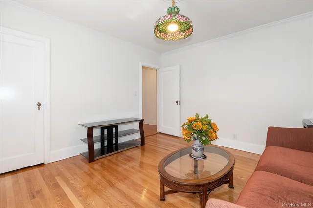 $1,588,000 | 73 Jayson Avenue, Great Neck, NY 11021