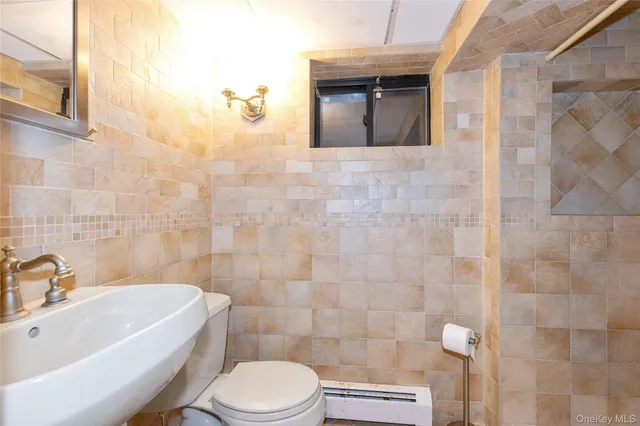 $1,588,000 | 73 Jayson Avenue, Great Neck, NY 11021