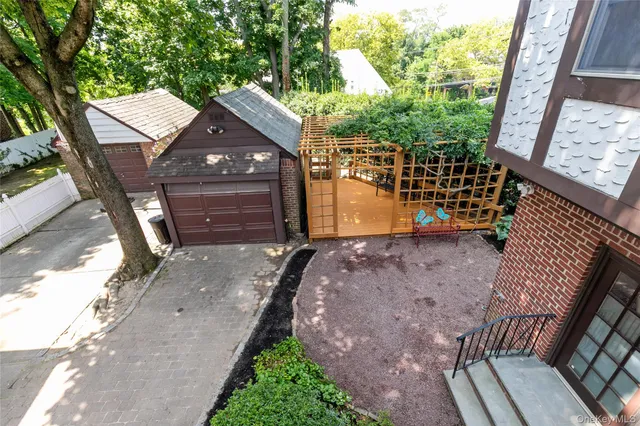 $1,588,000 | 73 Jayson Avenue, Great Neck, NY 11021