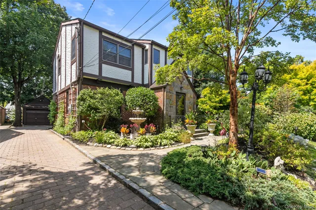 $1,588,000 | 73 Jayson Avenue, Great Neck, NY 11021