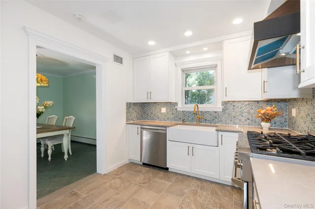 $1,588,000 | 73 Jayson Avenue, Great Neck, NY 11021