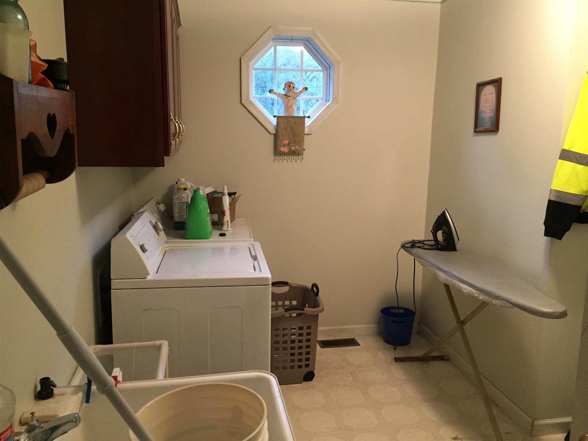 1990 Nancy Green Ridge Road Prospect, TN 38477 - Photo 10 of 28 Every woman loves a big utility room with sink and cabinets