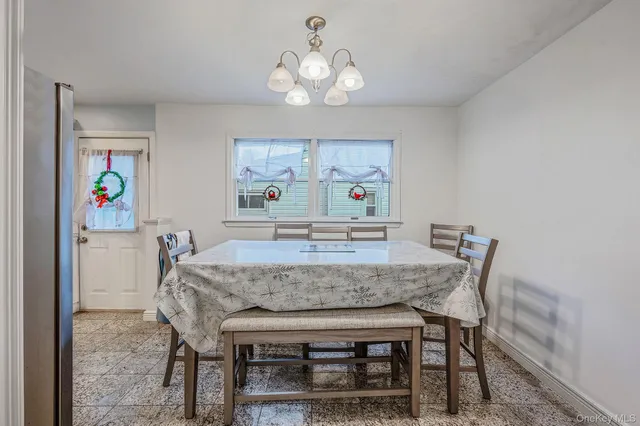 $815,000 | 15 Macon Street, Lindenhurst, NY 11757