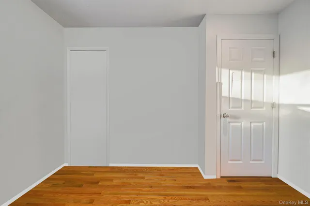 $815,000 | 15 Macon Street, Lindenhurst, NY 11757