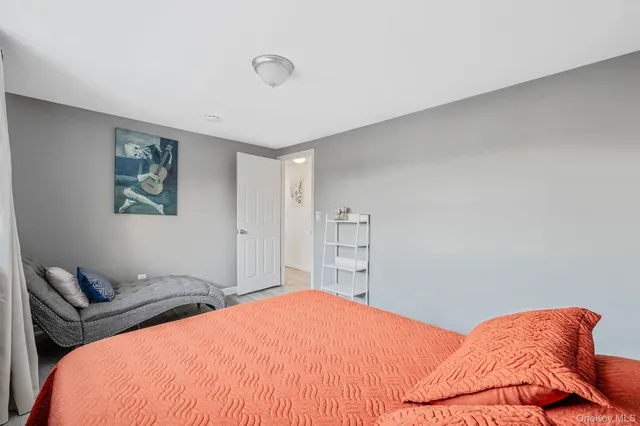 $815,000 | 15 Macon Street, Lindenhurst, NY 11757