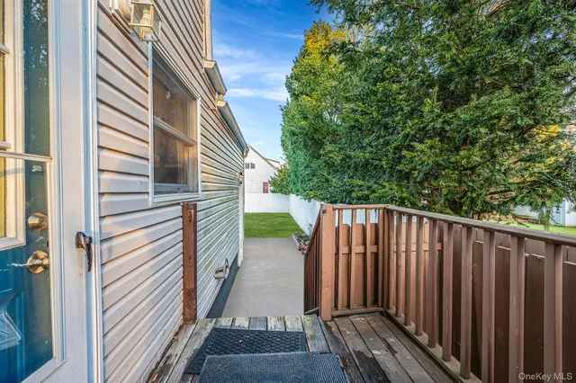 $815,000 | 15 Macon Street, Lindenhurst, NY 11757