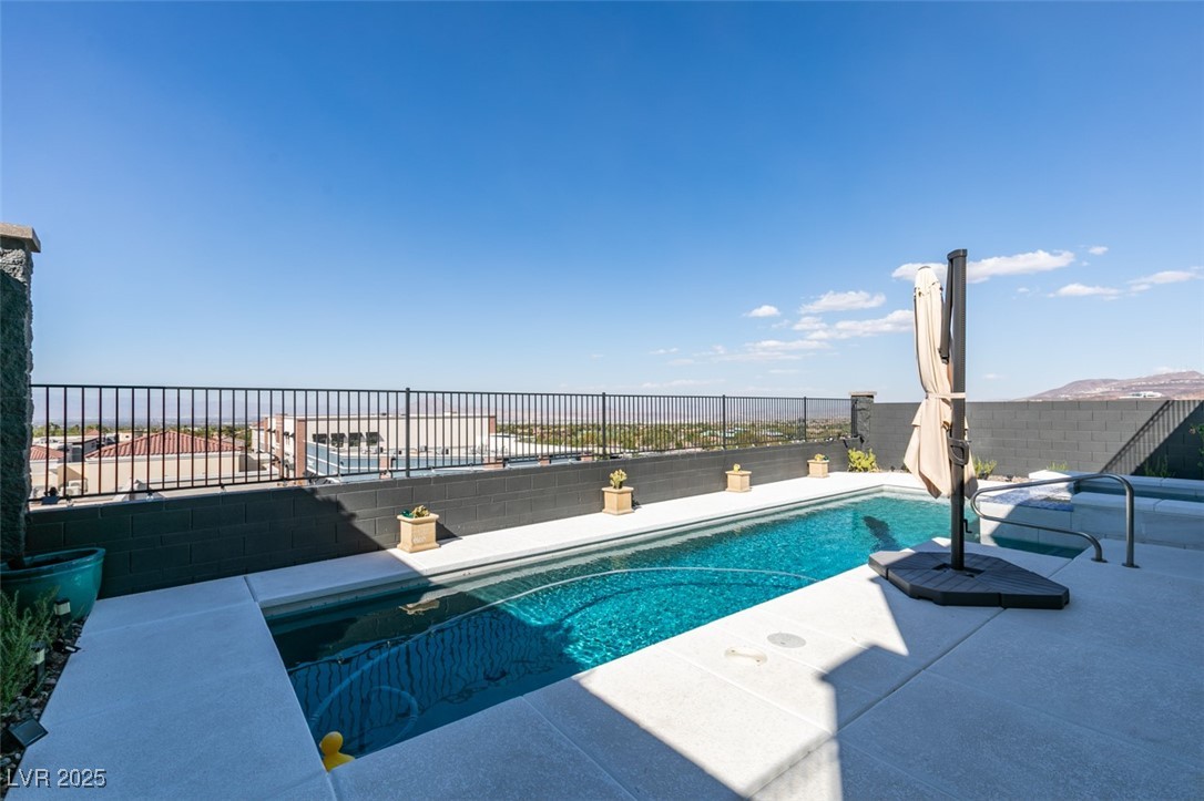 2162 Sunset Valley Street Henderson, NV 89052 - Photo 4 of 49