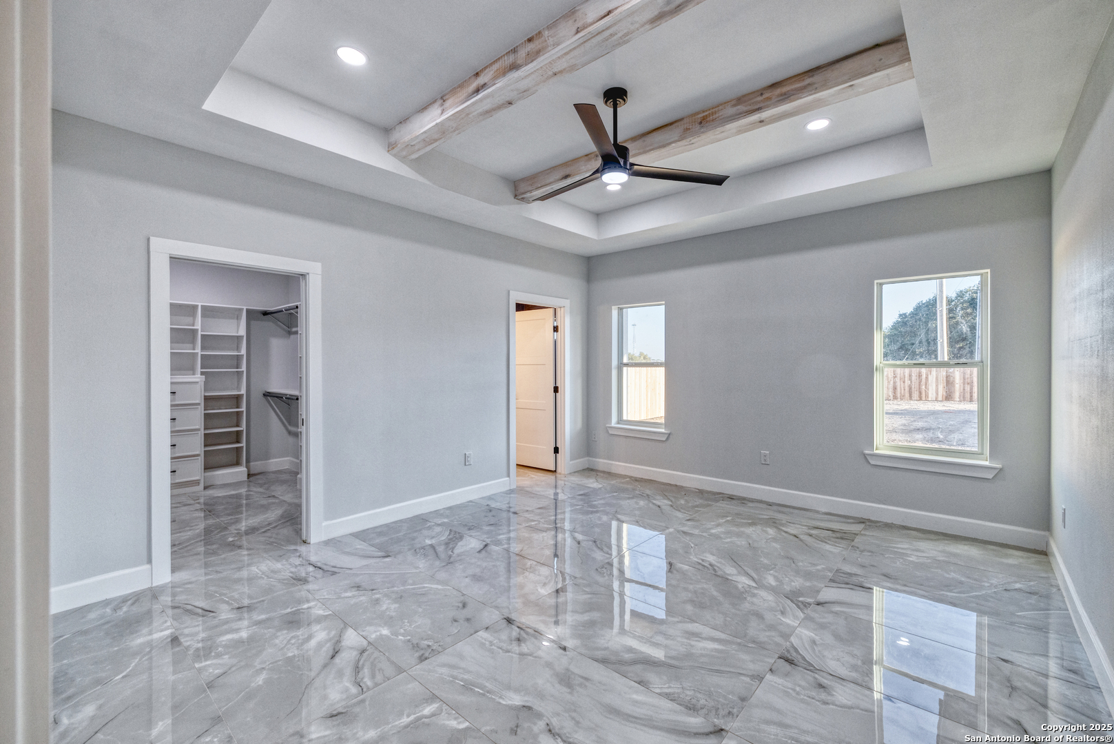 14 Hope Place Uvalde, TX 78801 - Photo 17 of 38 a view of an empty room with a window