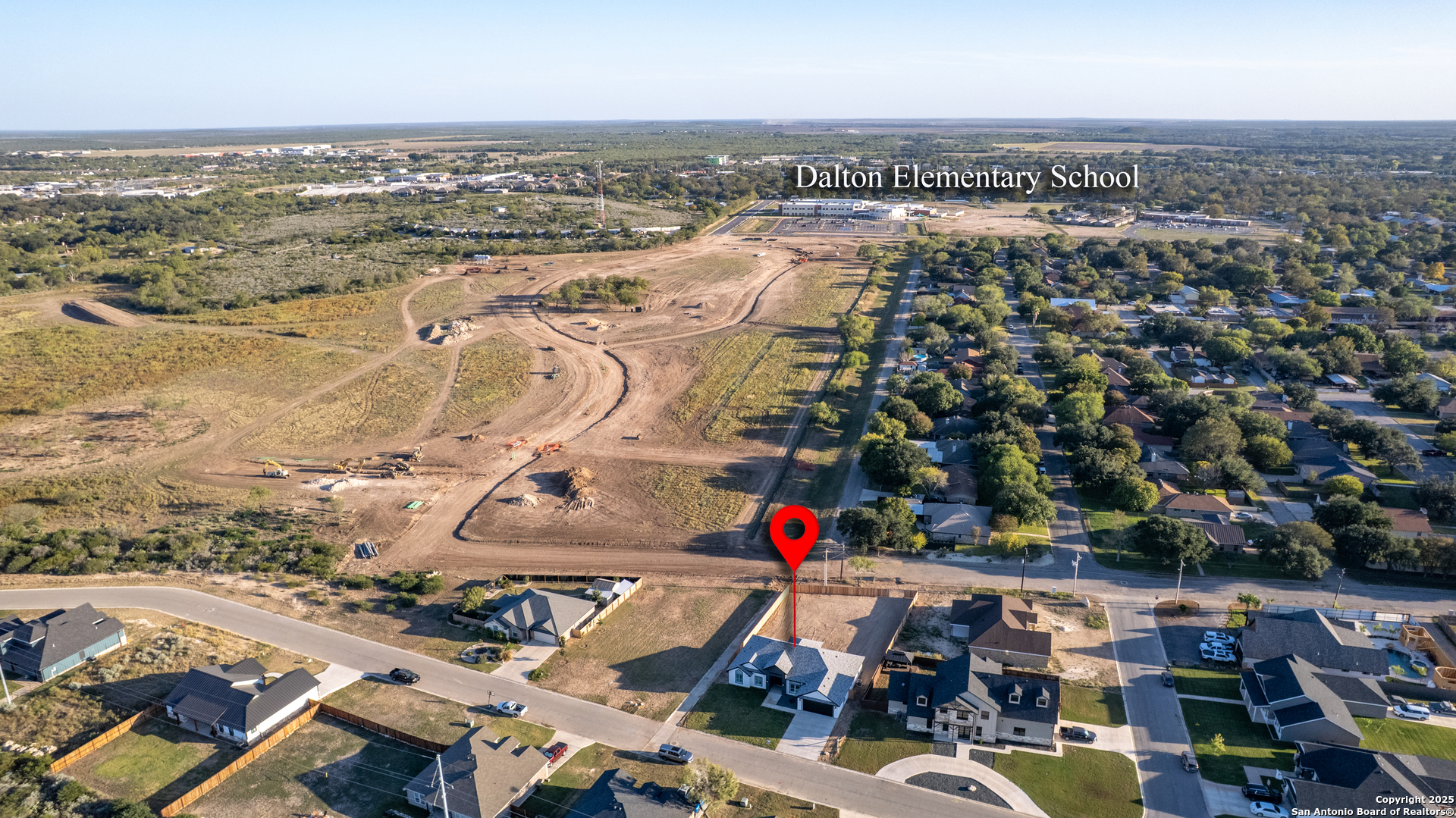 14 Hope Place Uvalde, TX 78801 - Photo 35 of 38 an aerial view of residential building and ocean