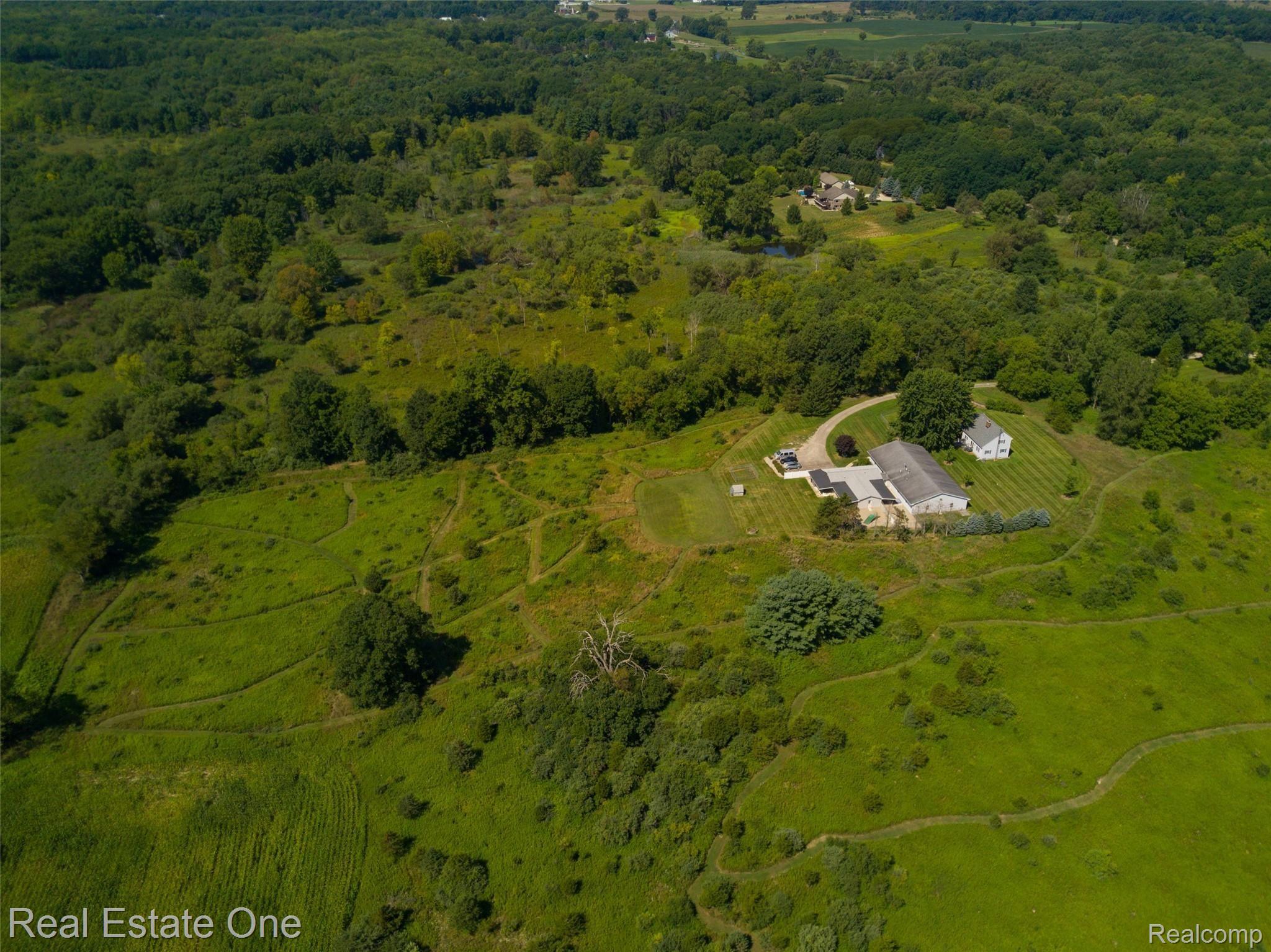 5243 Walsh Road Whitmore Lake, MI 48189 - Photo 77 of 98 IMG-0075.jpg