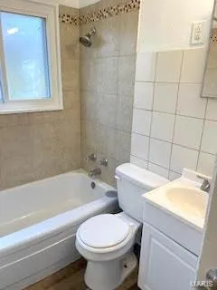 $1,100 | 216 Lucinda Drive, Fairview Heights, IL 62208