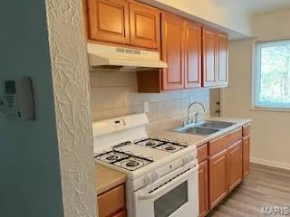 $1,100 | 216 Lucinda Drive, Fairview Heights, IL 62208