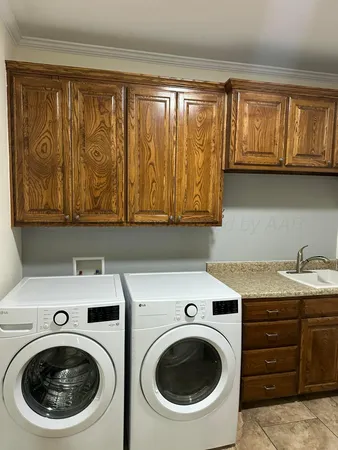 $299,900 | 2 Cambridge Place, Borger, TX 79007