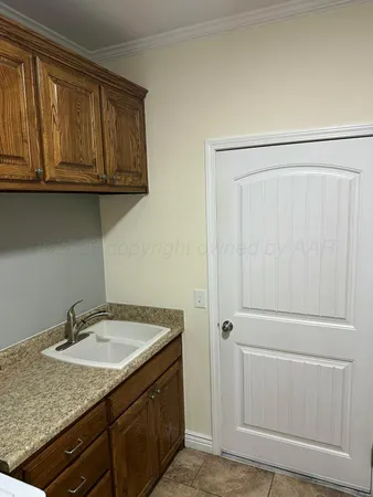 $299,900 | 2 Cambridge Place, Borger, TX 79007