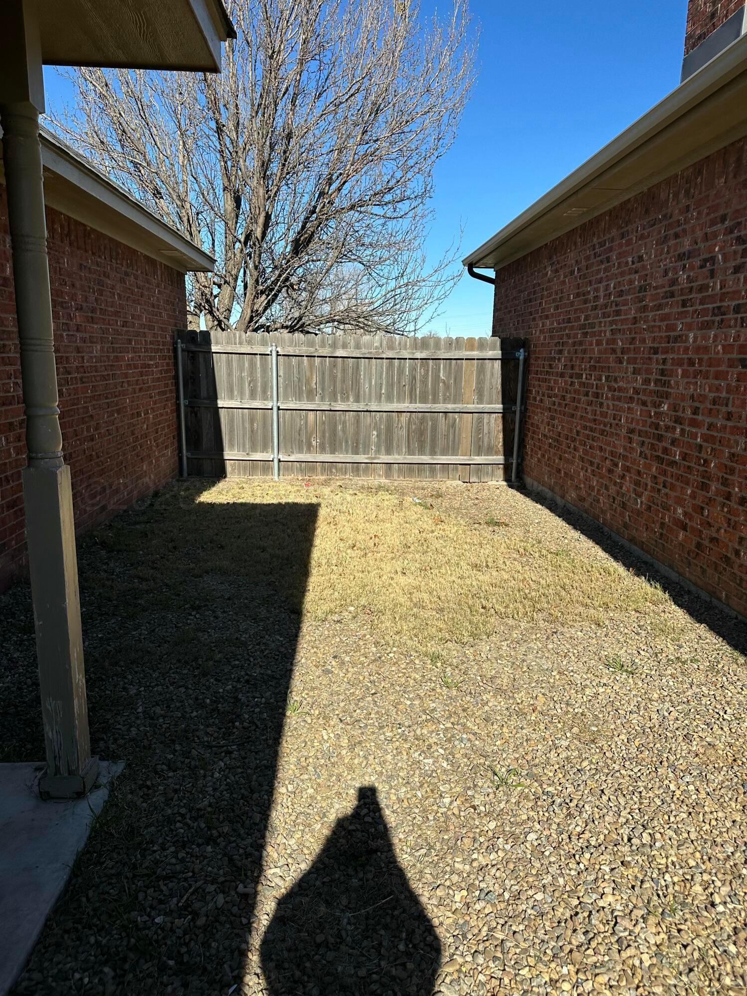 2 Cambridge Place Borger, TX 79007 - Photo 20 of 22 a view of outdoor space and yard